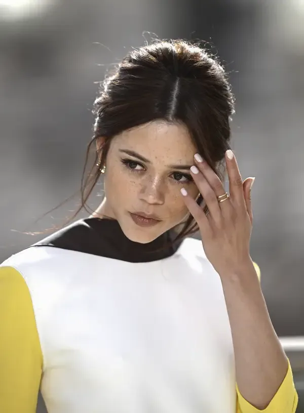 jenna ortega fotoğrafı